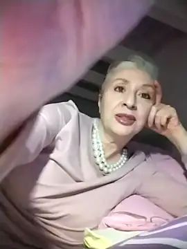 divinaerotica online show from February 20, 2026, 6:41 pm