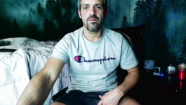 Snapshot of Troyt87 chatting on January 6, 2025, 6:58 am Troyt87 online show from January 6, 2025, 6:58 am