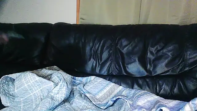 Snapshot of Troyt87 chatting on March 21, 2025, 8:17 am Troyt87 online show from March 21, 2025, 8:17 am