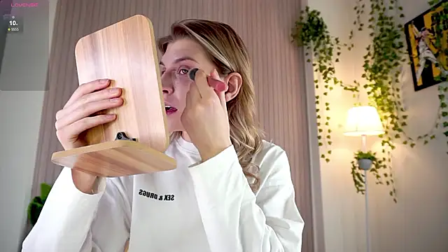 heartseduction online show from March 5, 2026, 8:32 am