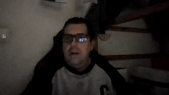 Snapshot of Usame_como_quieras chatting on January 27, 2025, 12:05 pm Usame como quieras online show from January 27, 2025, 12:05 pm