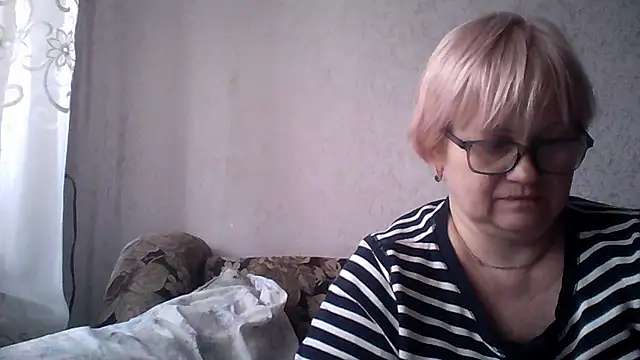 Mayya4321 online show from April 20, 2026, 10:51 am