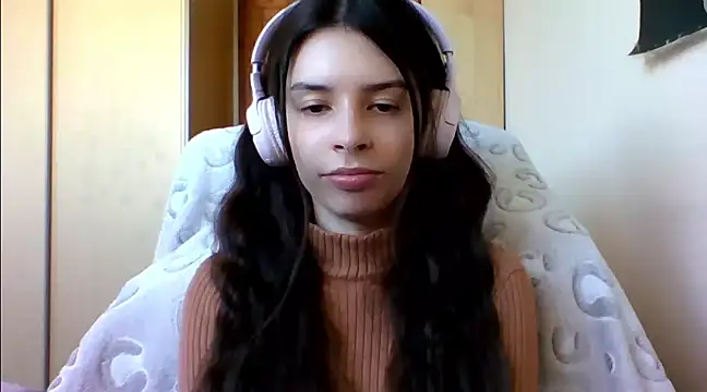 LariceSexy online show from March 4, 2025, 1:06 pm