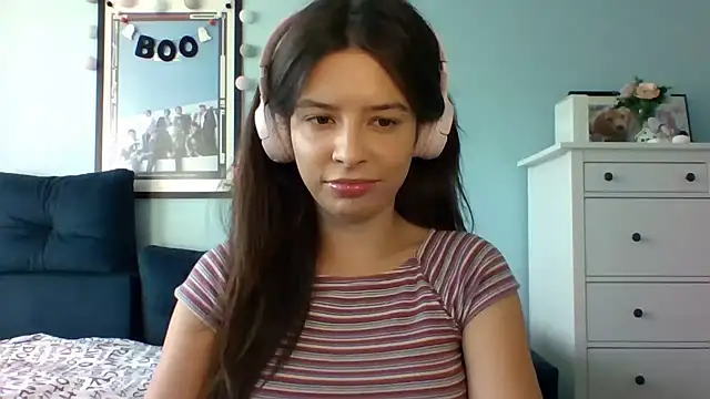 LariceSexy online show from September 23, 2025, 12:08 pm