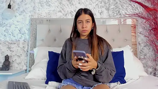 Ariana greenblat online show from February 20, 2025, 7:41 pm