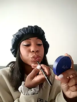 Zaira Rose  online show from February 7, 2026, 1:59 pm