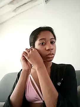 Zaira Rose  online show from February 14, 2026, 2:25 pm