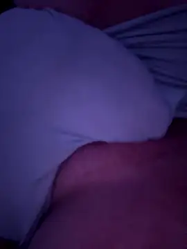 Snapshot of baisemoi7600 chatting on January 10, 2026, 4:03 am baisemoi7600 online show from January 10, 2026, 4:03 am