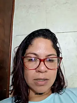 hornny cougar online show from November 29, 2025, 8:12 pm