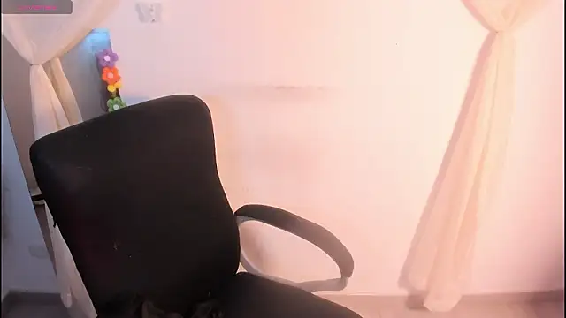 Snapshot of ImamDahian chatting on February 23, 2026, 7:00 pm ImamDahian online show from February 23, 2026, 7:00 pm