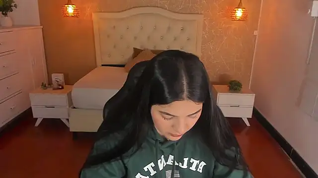 Snapshot of Hadley_ chatting on November 29, 2025, 3:53 am Hadley online show from November 29, 2025, 3:53 am