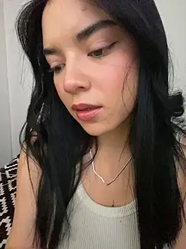 eileensophi online show from September 21, 2025, 10:22 pm