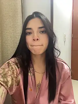 eileensophi online show from January 19, 2026, 1:31 am