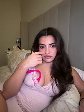 Snapshot of cute_carly_ chatting on January 18, 2026, 7:06 pm cute carly online show from January 18, 2026, 7:06 pm