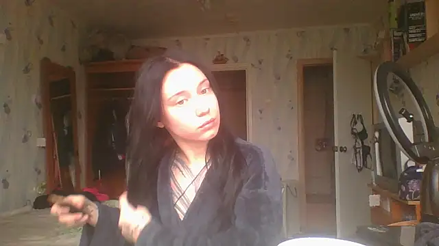 Snapshot of RussNocturnal chatting on June 18, 2026, 3:27 pm RussNocturnal online show from June 18, 2026, 3:27 pm
