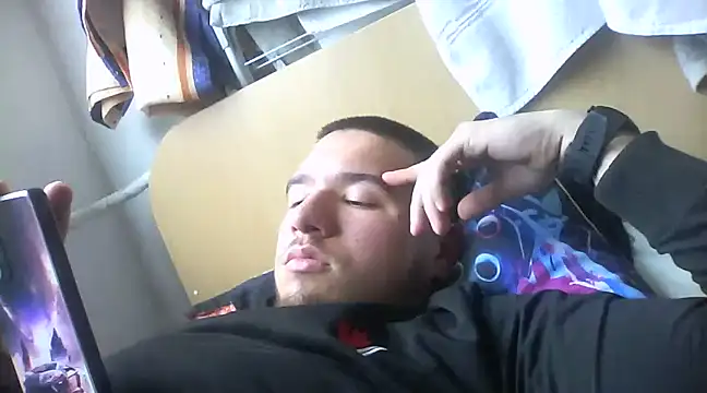 Drag Queen online show from February 3, 2025, 12:47 pm