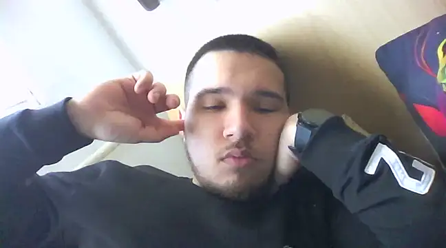 Drag Queen online show from February 10, 2025, 1:33 pm