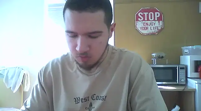 Drag Queen online show from March 10, 2025, 7:21 am