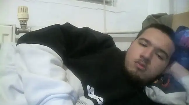 Drag Queen online show from March 18, 2025, 7:42 pm