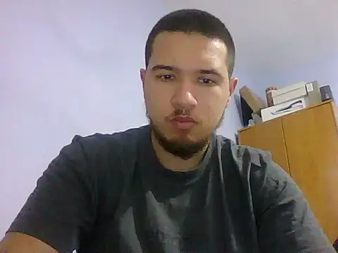 Drag Queen online show from December 21, 2025, 7:32 pm