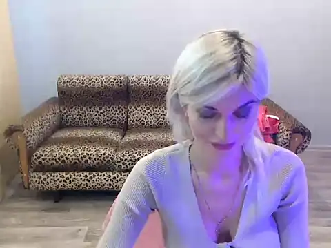 SexyBeatriice online show from October 9, 2025, 6:22 am