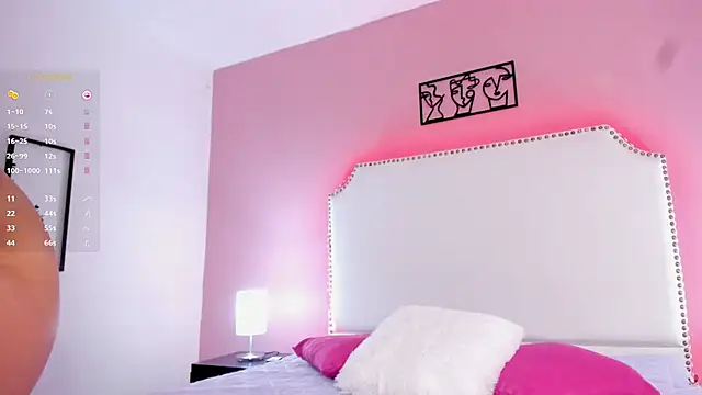 Snapshot of Mia_greco_ chatting on February 21, 2025, 4:07 am Mia greco online show from February 21, 2025, 4:07 am