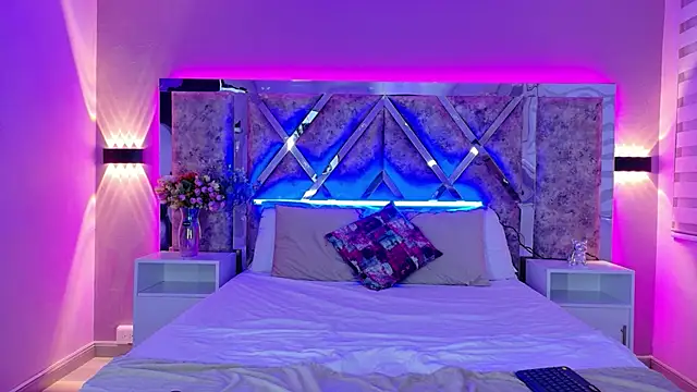 AliDiaz  online show from September 11, 2025, 11:43 am