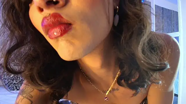 AliDiaz  online show from January 16, 2026, 7:18 pm