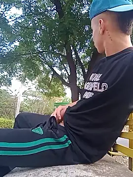 arevalo1124 online show from September 17, 2025, 9:38 pm