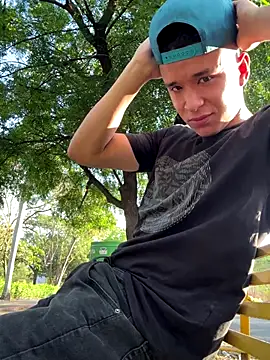 arevalo1124 online show from October 8, 2025, 9:34 pm