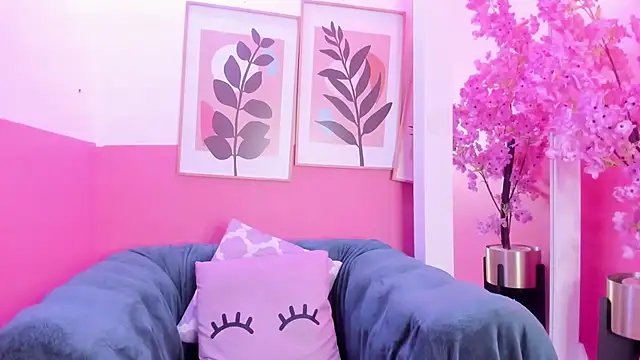 Snapshot of Evelyn_smiith chatting on January 30, 2025, 3:44 am Evelyn smiith online show from January 30, 2025, 3:44 am