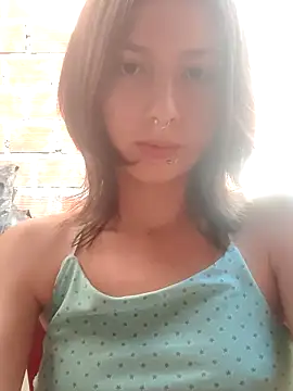 Maiden-Hot online show from November 10, 2025, 1:54 pm