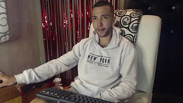 FemToMale online show from February 14, 2025, 7:38 am