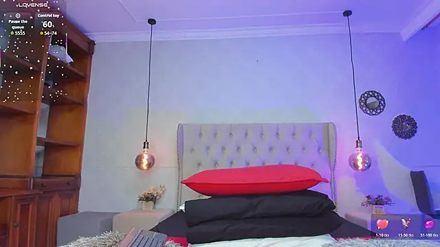 amanda29 online show from November 24, 2025, 7:13 pm