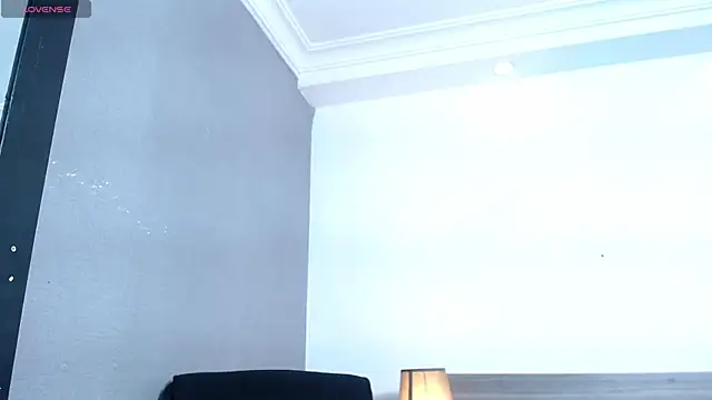 Liiamthompson online show from February 7, 2026, 10:19 am