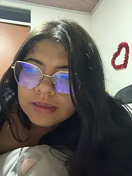 viccky vick online show from February 22, 2025, 9:37 pm