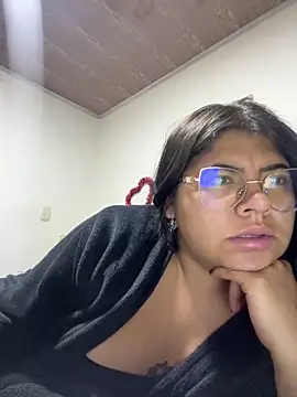 viccky vick online show from March 6, 2025, 11:36 am