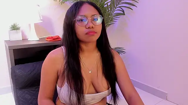 yeikafoxy online show from February 4, 2025, 11:05 am