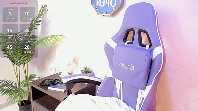 yeikafoxy online show from February 27, 2025, 11:10 am