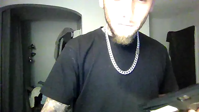 cruz815 online show from November 9, 2025, 6:55 am