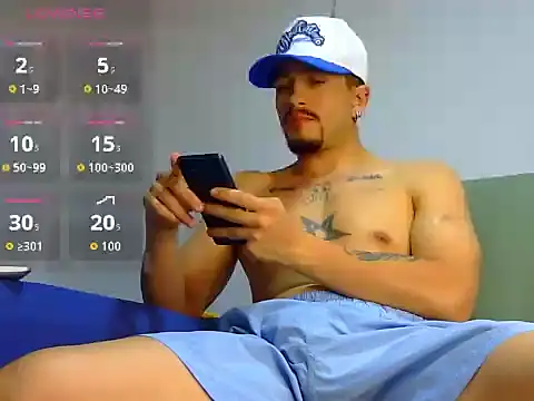 Snapshot of Keiviid chatting on May 7, 2026, 4:18 am Keiviid online show from May 7, 2026, 4:18 am