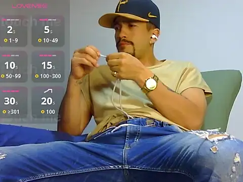 Snapshot of Keiviid chatting on July 14, 2026, 3:33 am Keiviid online show from July 14, 2026, 3:33 am