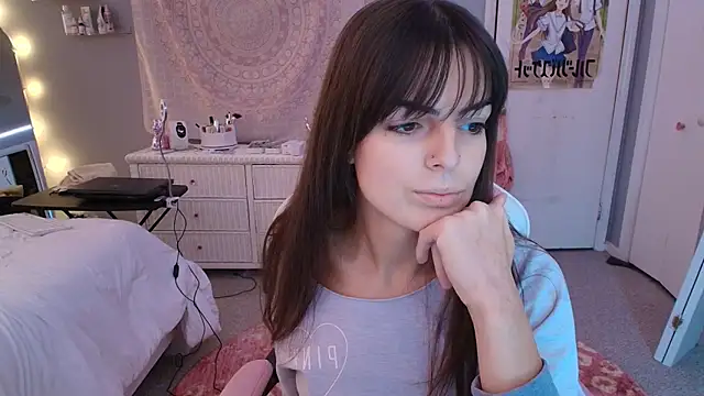 princesselysia online show from October 29, 2025, 4:09 pm