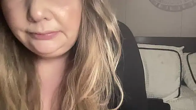 BustyHayleyUk online show from February 8, 2025, 8:21 pm