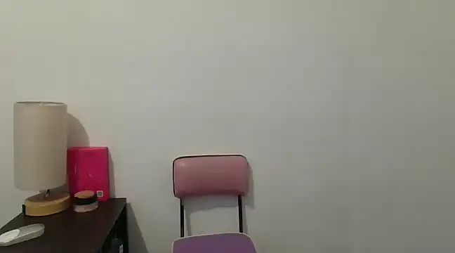 MirandaLatinaLovely online show from March 2, 2025, 6:19 pm