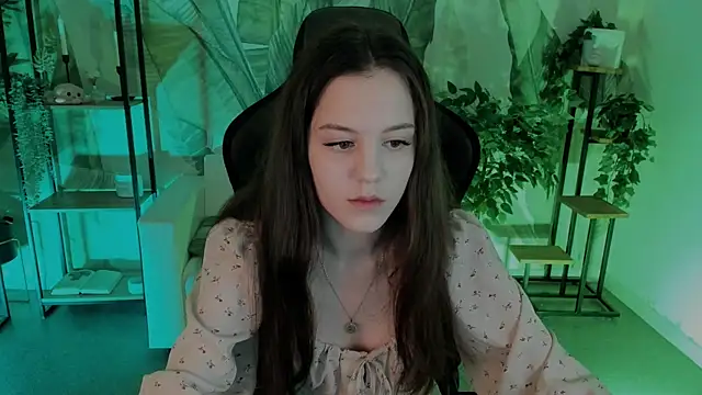 MilaStoyne online show from February 14, 2025, 5:51 am