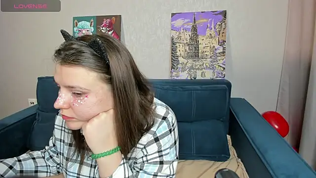 Jenny Jimmy online show from February 28, 2025, 8:42 am