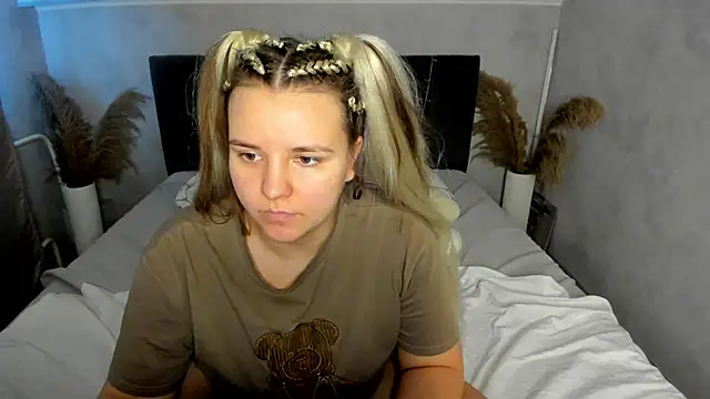 Jenny Jimmy online show from February 20, 2026, 6:26 am