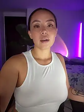 RenEnvy online show from March 12, 2025, 12:10 am