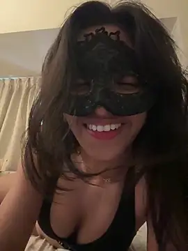 princess rainaa online show from June 23, 2026, 4:10 am